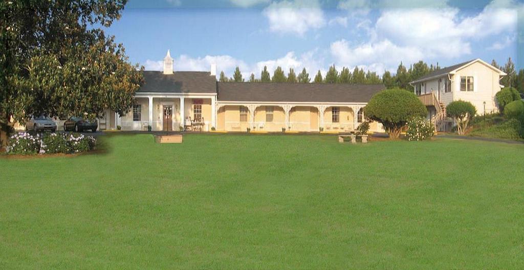 White Columns Motel Pine Mountain  Dış mekan fotoğraf